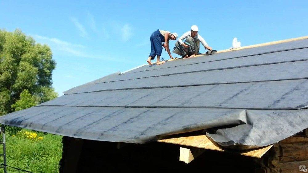 Как стелить рубероид на крышу: технология монтажа