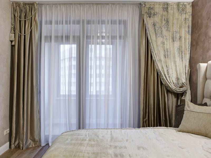 Занавески в спальню: 120 фото примеров интерьера и нюансы дизайна для современных стилей