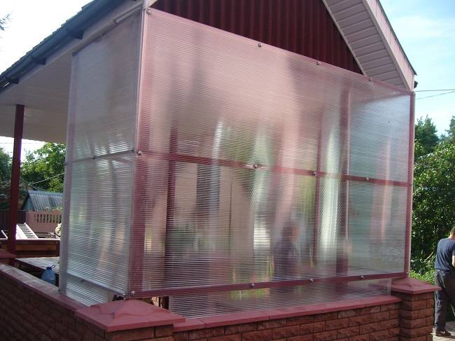 Как застеклить веранду поликарбонатом с открывающимися окнами - инженер пто