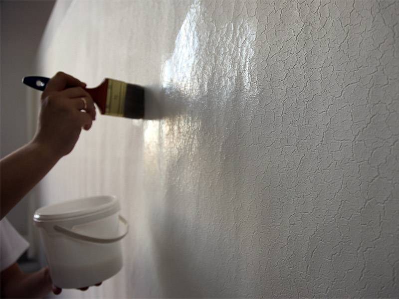 Грунтовка потолка перед покраской: подготовительные работы