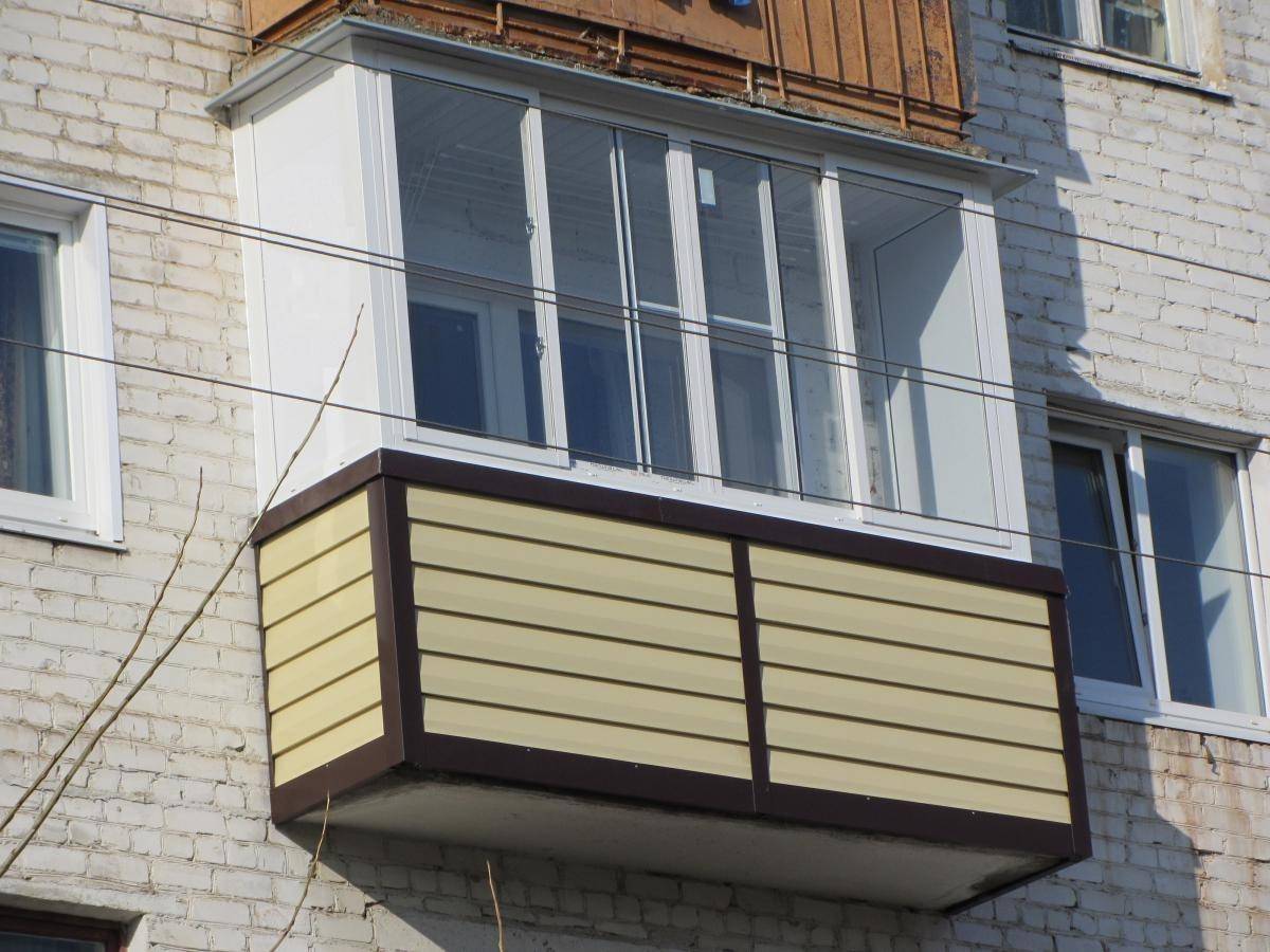 Самостоятельная отделка балкона панелями – быстро, качественно и за разумные деньги