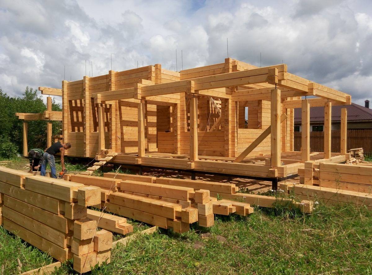 Как построить дом из бруса своими руками дешево и красиво (проекты, фото, видео)