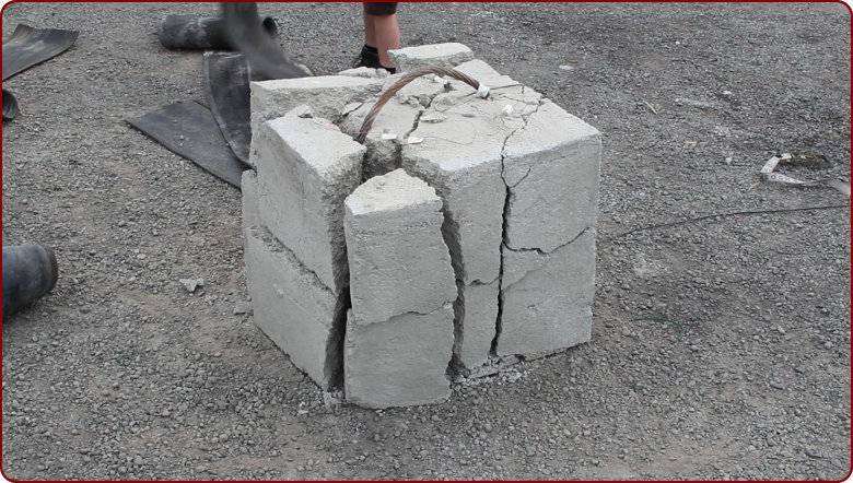 Как разбить бетонный блок своими руками: как и чем можно распилить ручным способом, какая спецтехника может понадобиться, чтобы расколоть