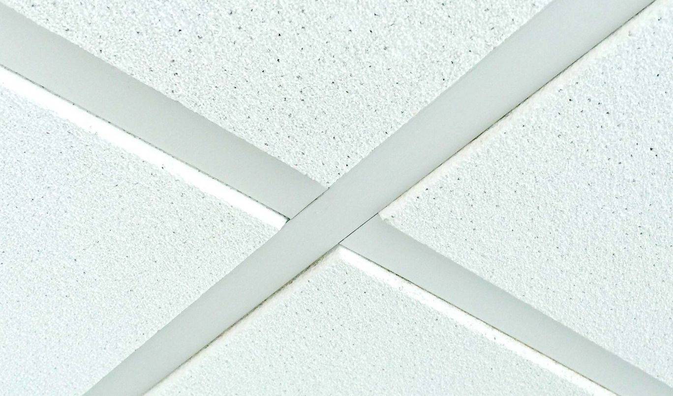 Размеры плитки потолка армстронг - особенности расчета плитки для потолка