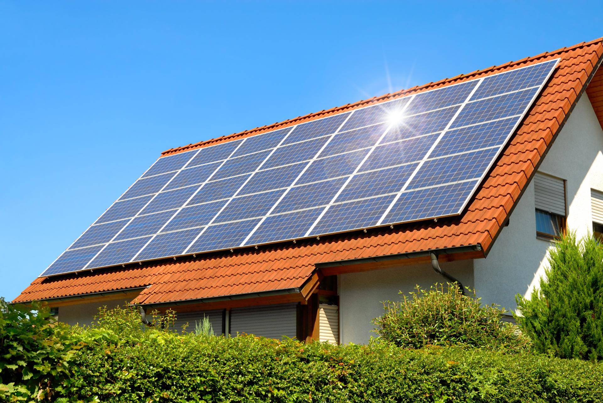 Как выбрать солнечные батареи для частного дома
