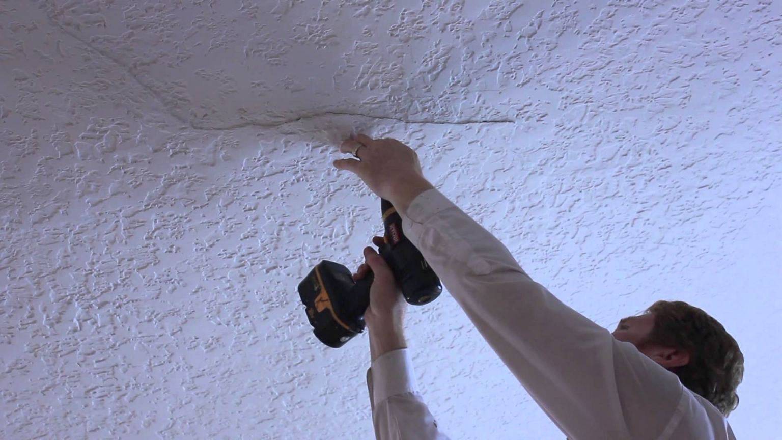 Как правильно штукатурить потолок | мастремонт.ру