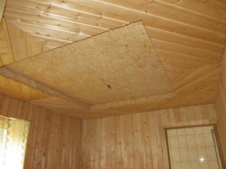 Отделка потолка в деревянном доме и на даче плитами двп
