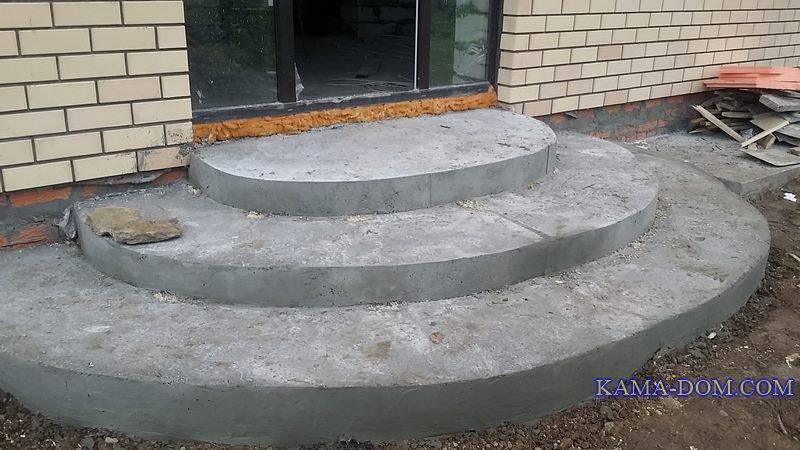 Как залить крыльцо из бетона своими руками?