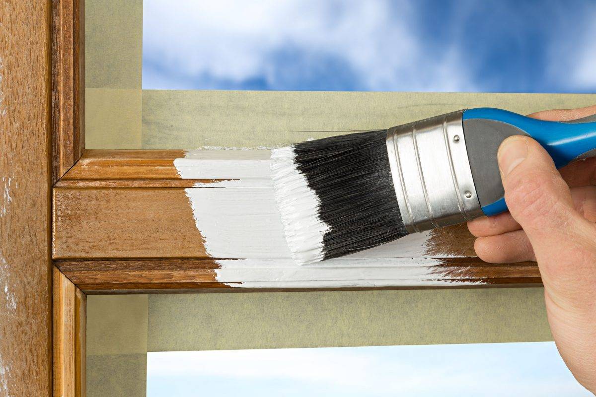 Покрасить деревянные окна
