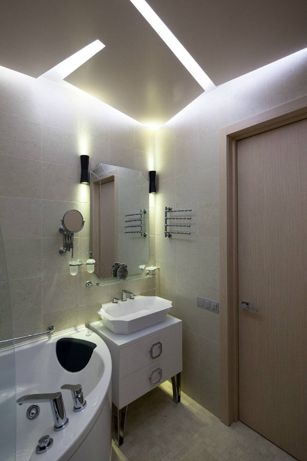Освещение в ванной с натяжным потолком: количество точечных светильников