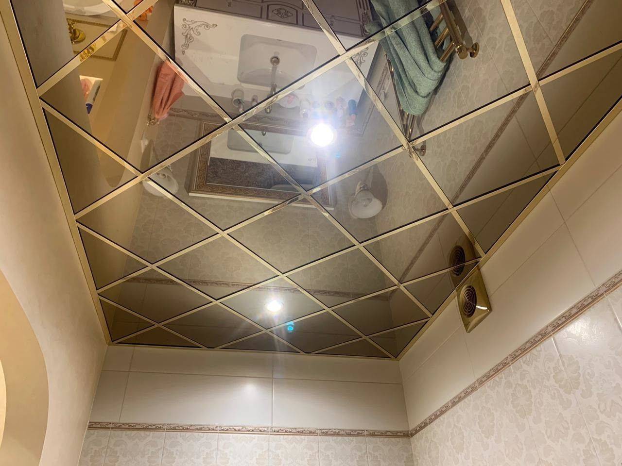 Зеркальный потолок в ванной комнате своими руками - фото и монтаж