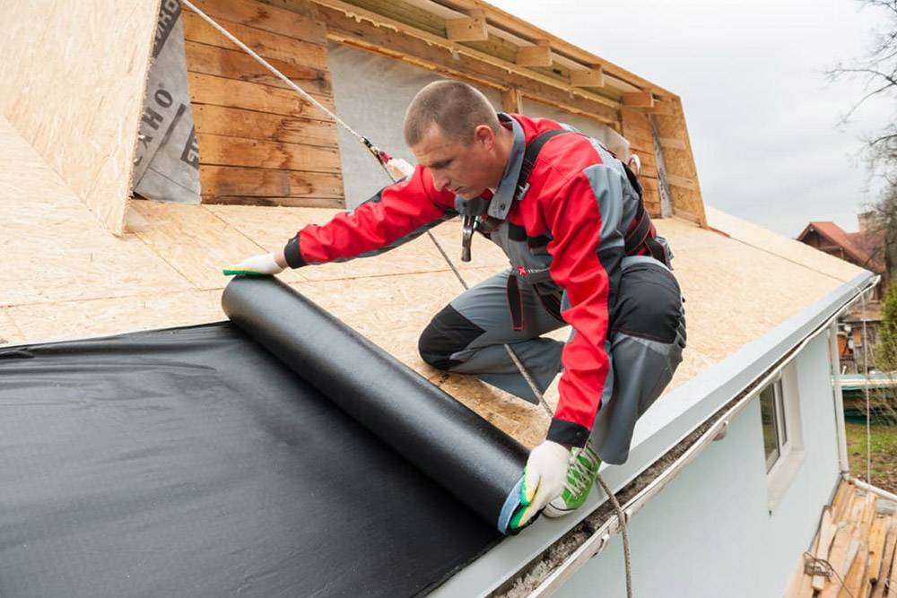Как правильно положить гидроизоляцию на крышу?