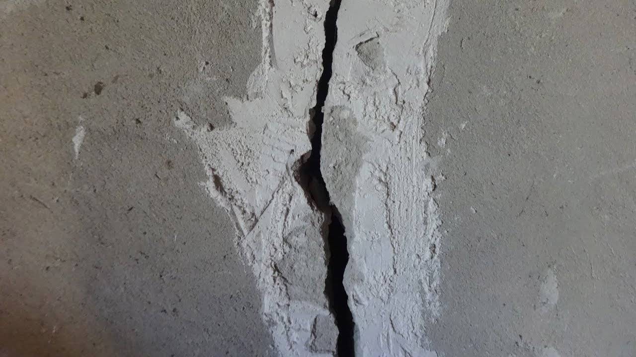 Трещины в стене из пеноблоков: причины появления, как и чем можно заделать?