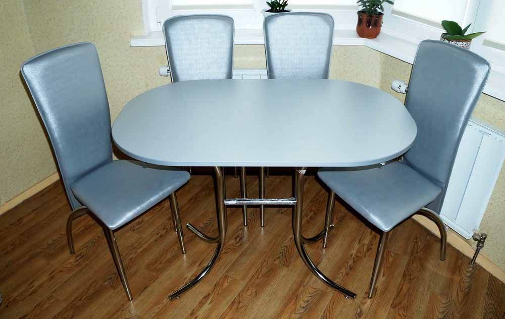 Стеклянные кухонные столы (45 фото): круглые обеденные столы из стекла с фотопечатью, овальные столешницы из закаленного стекла