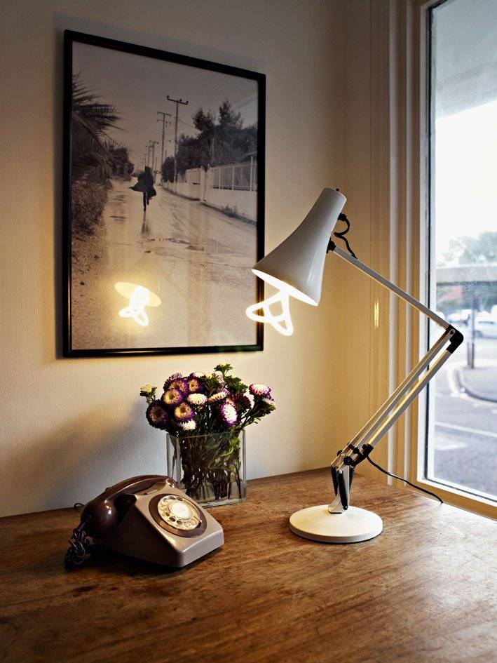 Настольные лампы для спальни: топ-200 фото новинок дизайна из каталога 2020 года