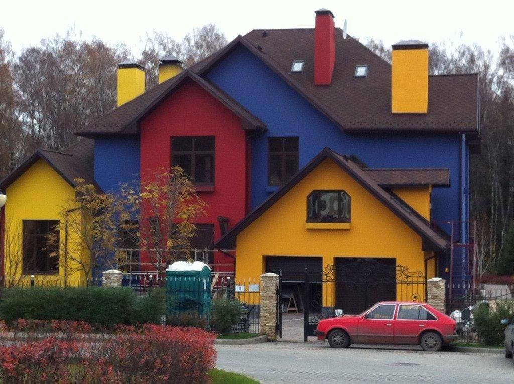 Цвет фасада дома ~ подобрать по 69+ фото модных сочетаний с крышей: комбинация, палитра, онлайн
