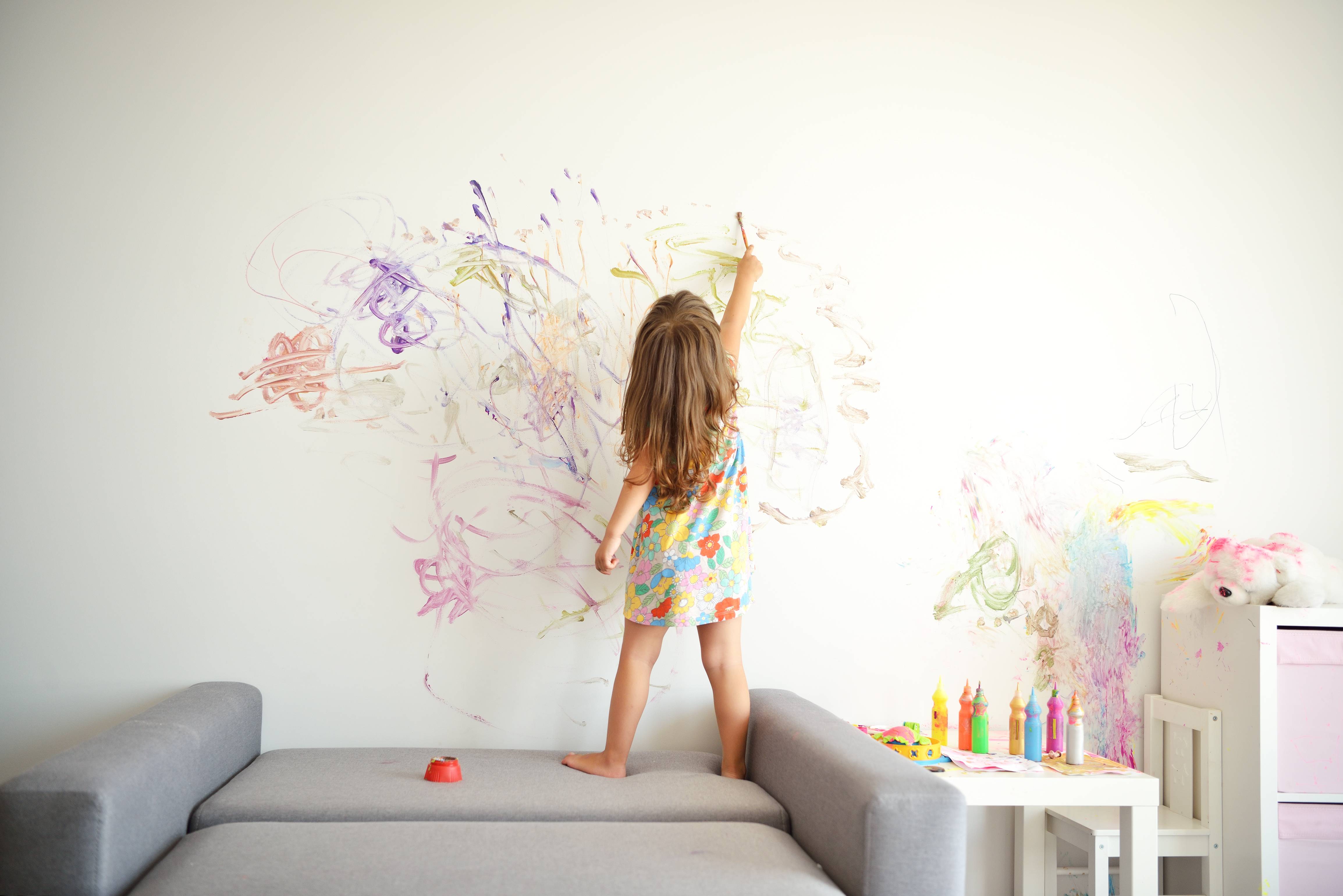 Краски для росписи стен: главные этапы работы