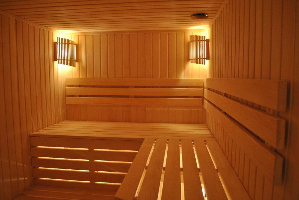 Как сделать качественное и безопасное освещение в бане