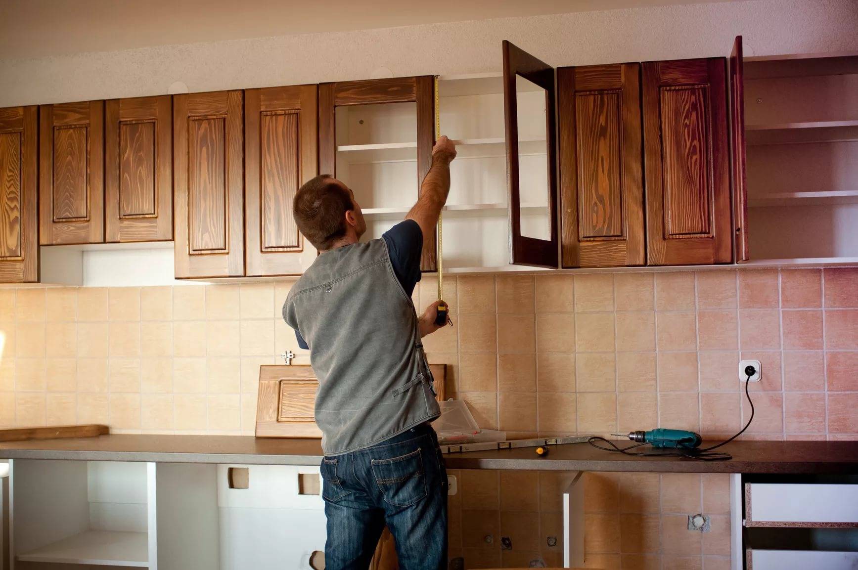 Правильная замена фасадов на кухонном гарнитуре